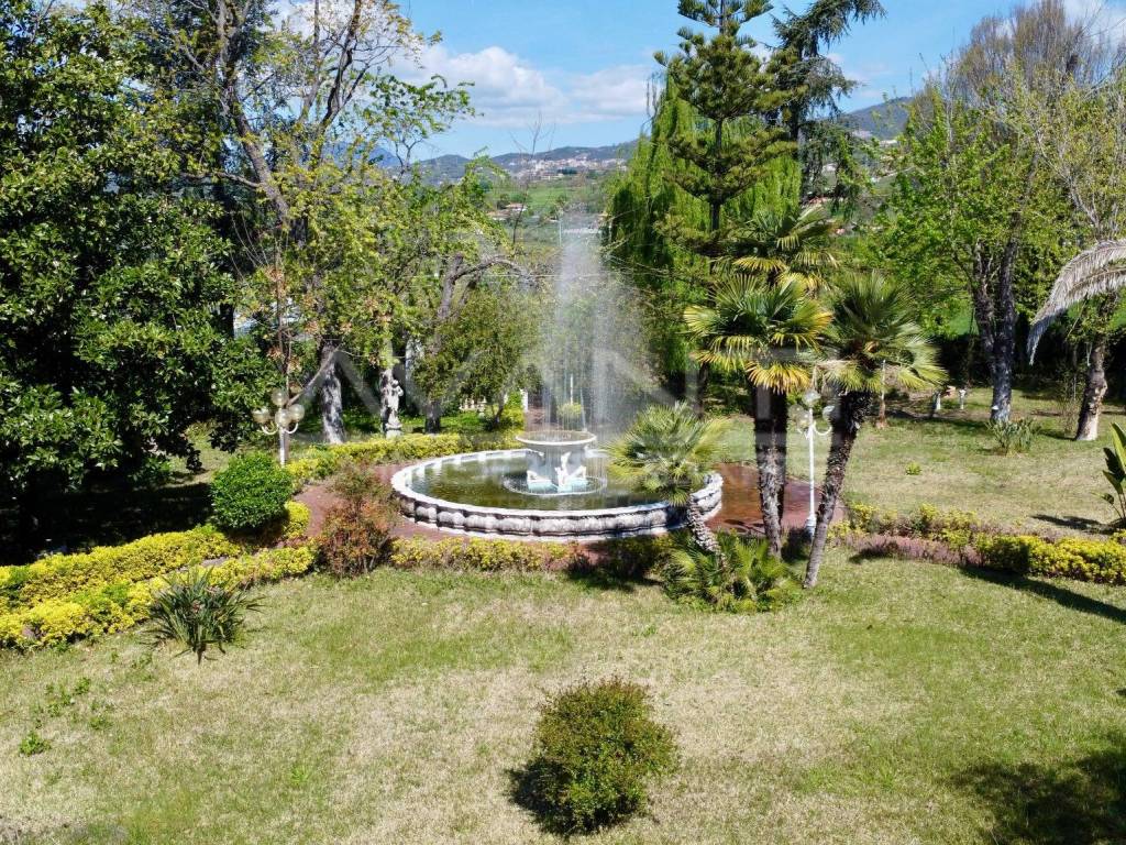 Villa a Montecorvino pugliano in Via Vincenzo Bellini, 5 - Foto 3