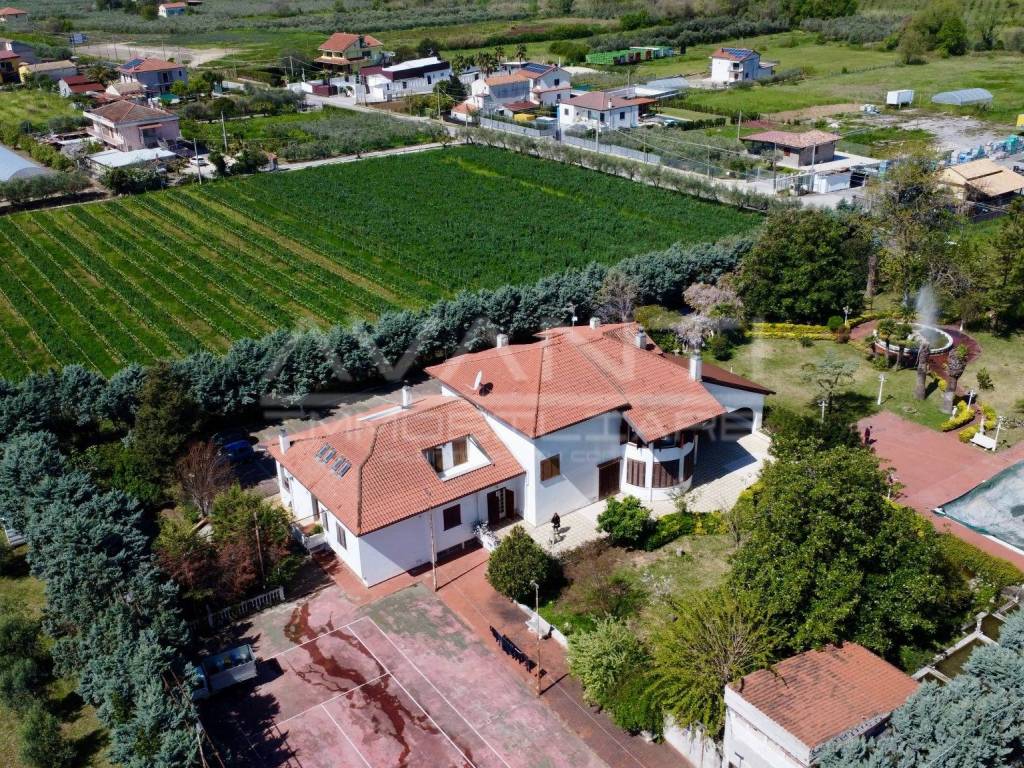 Villa a Montecorvino pugliano in Via Vincenzo Bellini, 5 - Foto 5