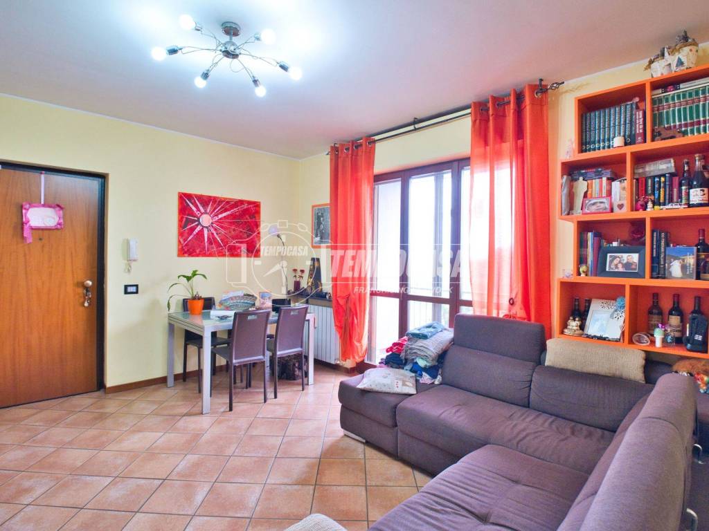 Appartamento a Novara in Via Italo Calvari - Foto 2