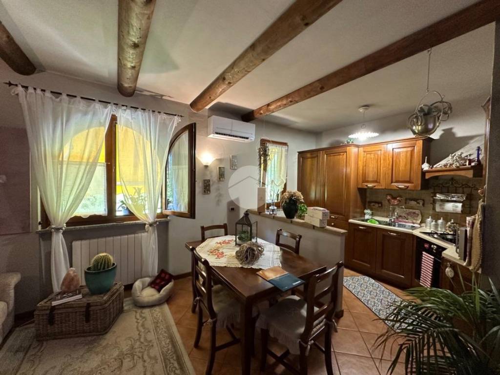 Appartamento a Corte franca in Via Calvarole, 12 - Foto 2