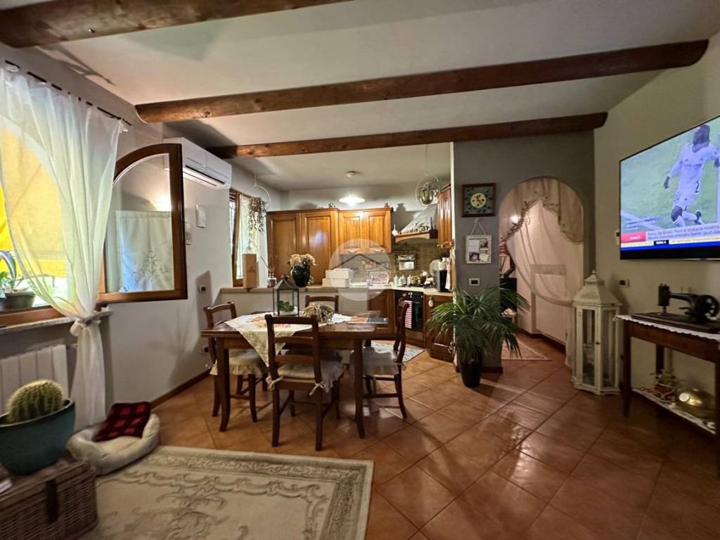 Appartamento a Corte franca in Via Calvarole, 12 - Foto 3