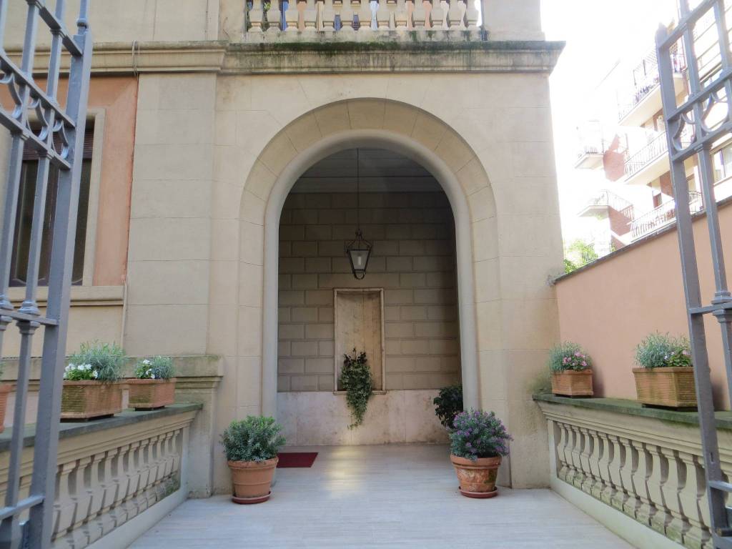 Appartamento a Roma in Via dei Monti Parioli, 42 - Foto 2