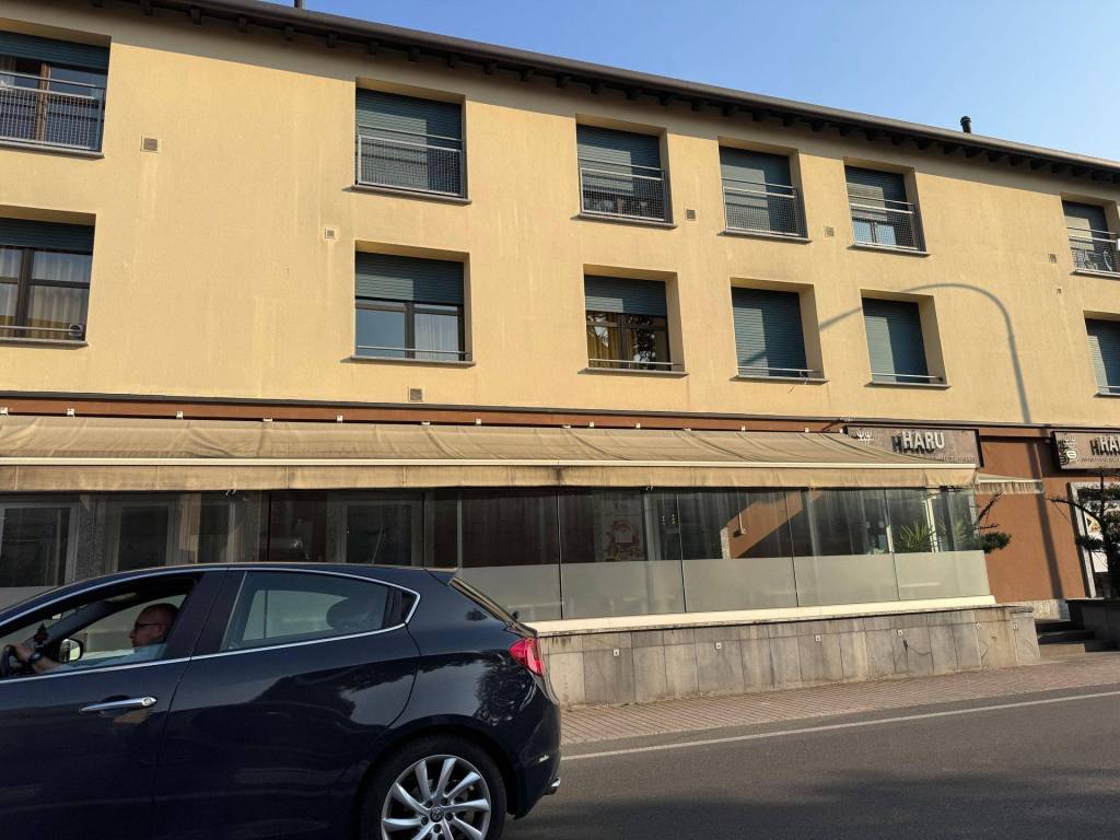 Palazzo / stabile a Oggiono in Via Papa Giovanni XXIII, 47, 23848 Oggiono LC, Italia - Foto 2