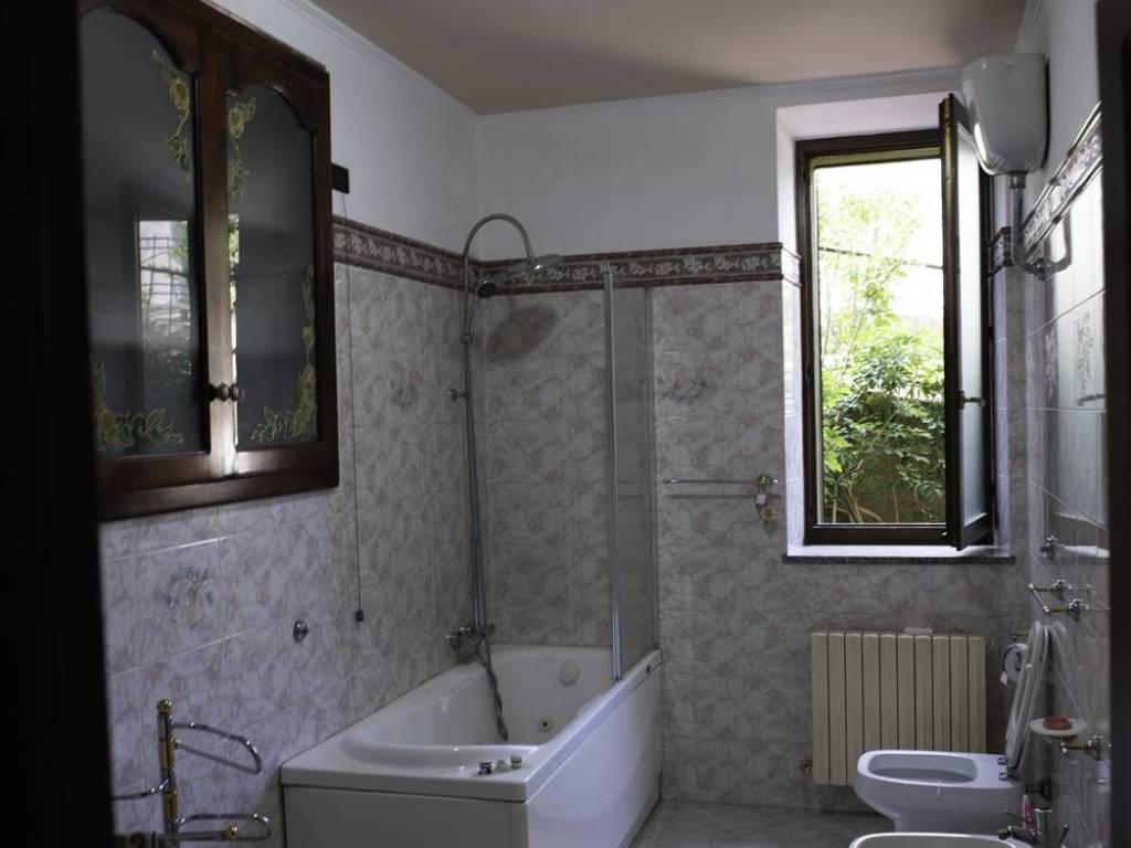 Appartamento a Lanusei in Via Siccardi - Foto 4