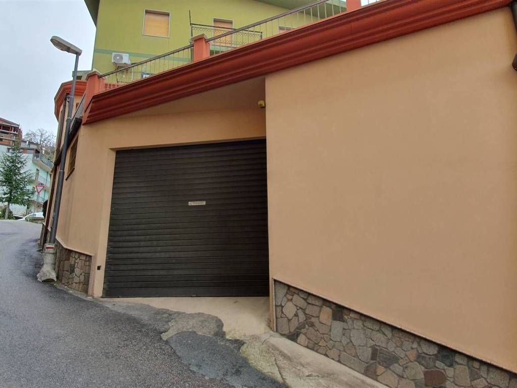 Appartamento a Lanusei in Via Siccardi - Foto 5