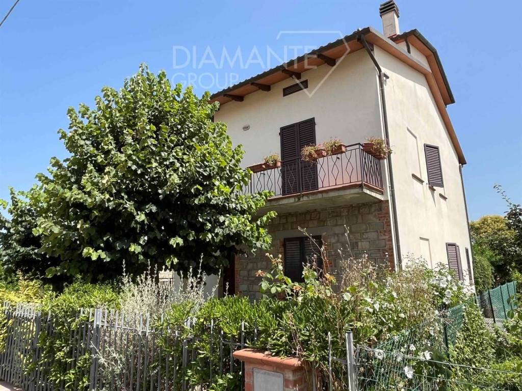 Casa indipendente a Castiglione del lago - Foto 2