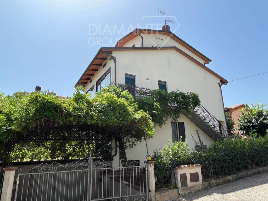 Casa indipendente a Castiglione del lago - Foto 5