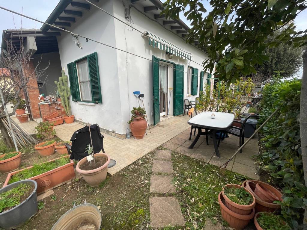 Villa a Rosignano marittimo in Via Girolamo Savonarola, 9 - Foto 3