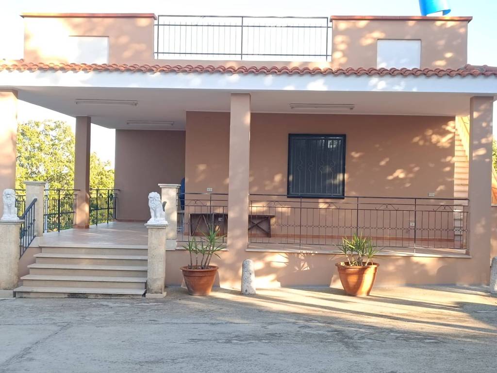 Villa a Andria in SP149 - Foto 3