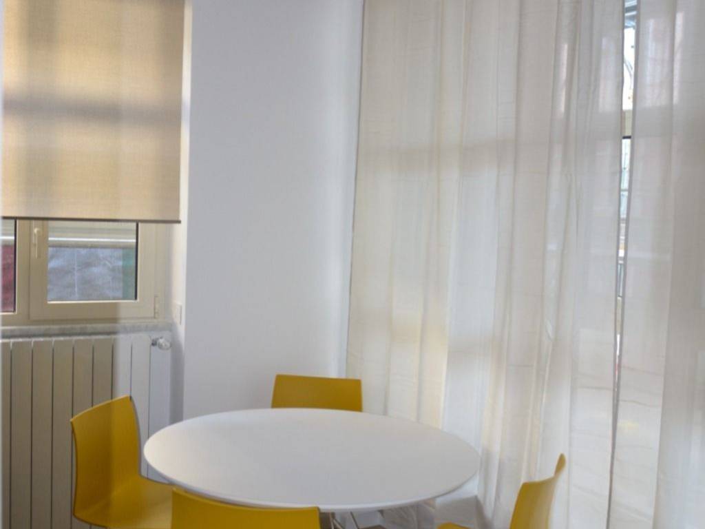 Appartamento a Milano in Via Cesare Balbo - Foto 5
