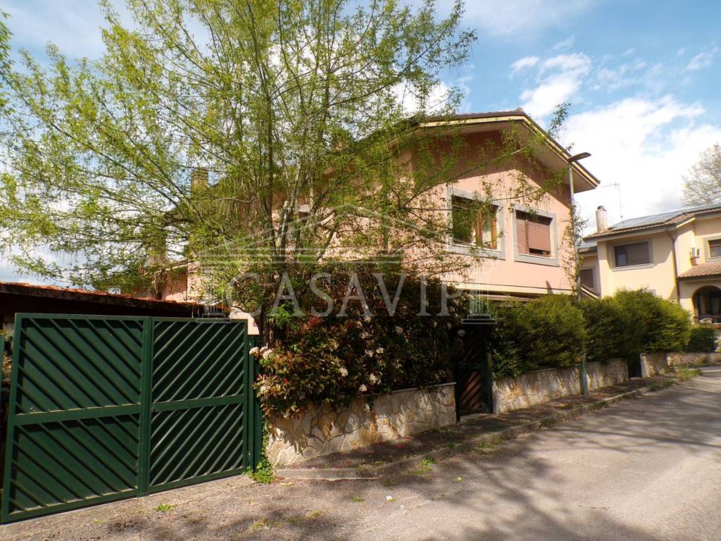 Villa a Poggio mirteto in Via Roberto Ruffilli - Foto 5