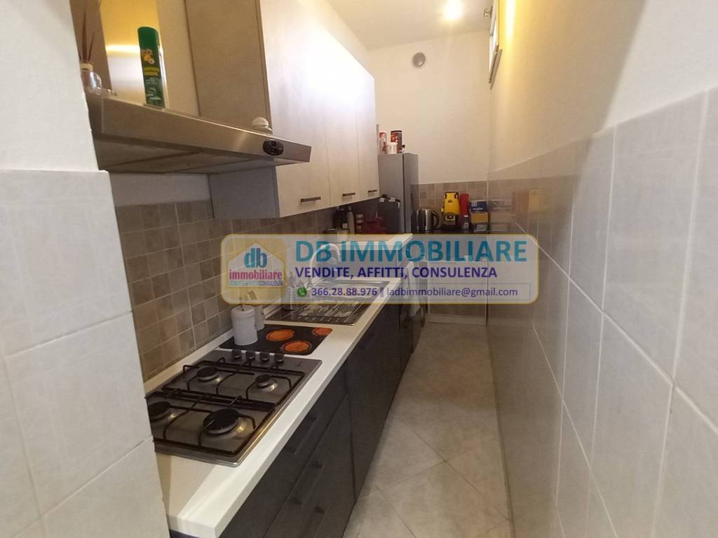 Appartamento a Montevarchi in Piazza Giuseppe Garibaldi, 21 - Foto 4