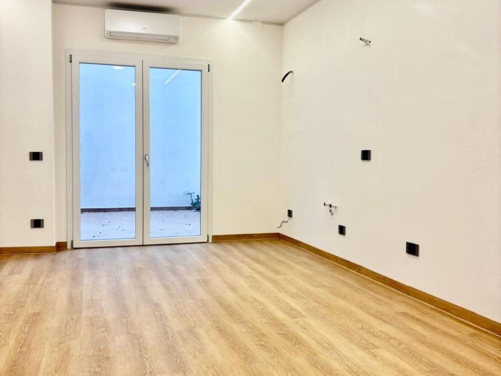 Appartamento a Cagliari in Via Oslavia, 3 - Foto 2