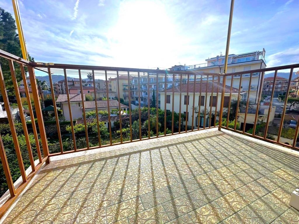 Appartamento a Diano marina in Via Degli Indiani - Foto 4