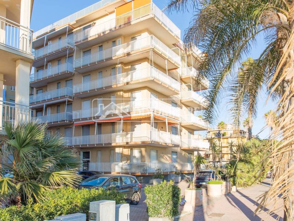 Attico / mansarda a San bartolomeo al mare in Via palmaria, 3 - Foto 2