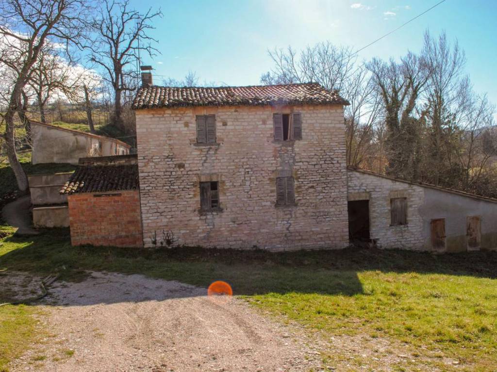 Rustico / casale a Cagli in strada Santa Barbara - Foto 4