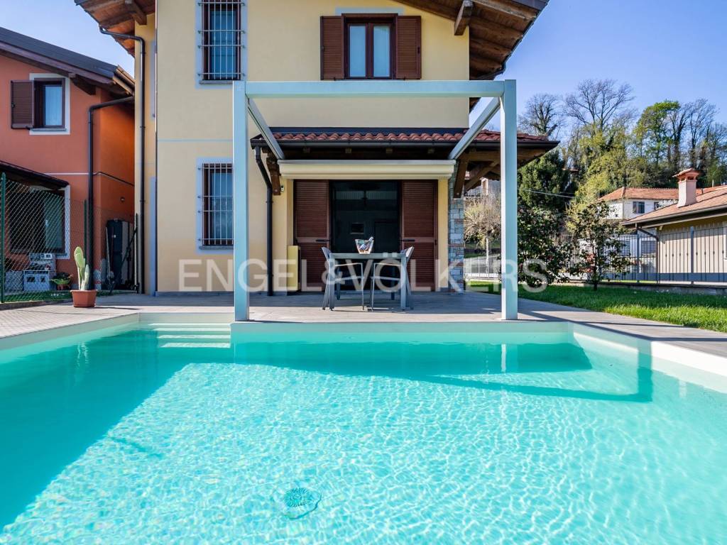 Villa a Leggiuno in Via Roma, 33 - Foto 3