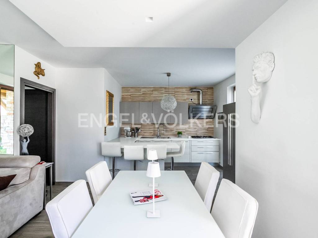 Villa a Leggiuno in Via Roma, 33 - Foto 4
