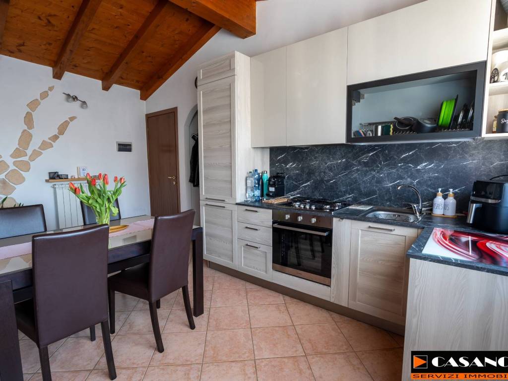 Appartamento a Carnago in Via Stribiana, 9 - Foto 3
