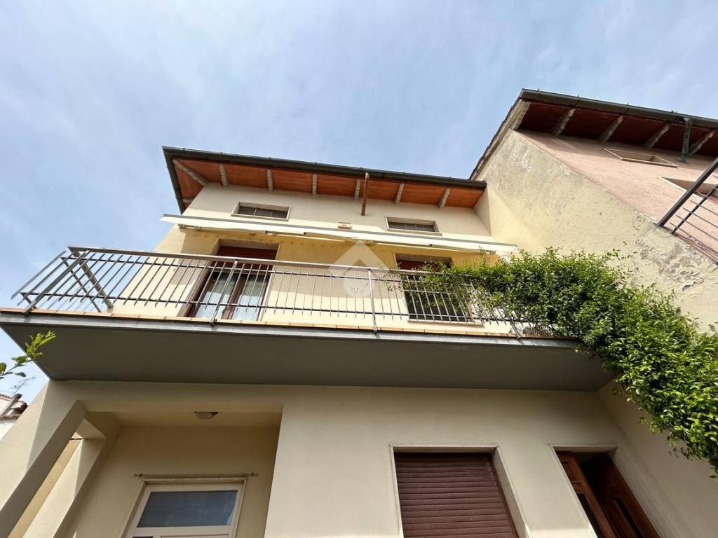 Casa indipendente a Montemurlo in Via Circonvallazione Sinistra, 44 - Foto 5