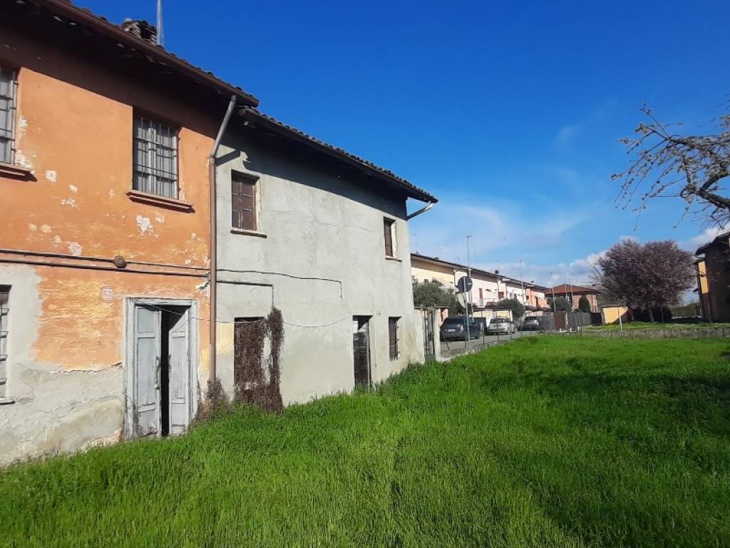 Casa indipendente a Albuzzano in Via Fratelli Cairoli - Foto 3