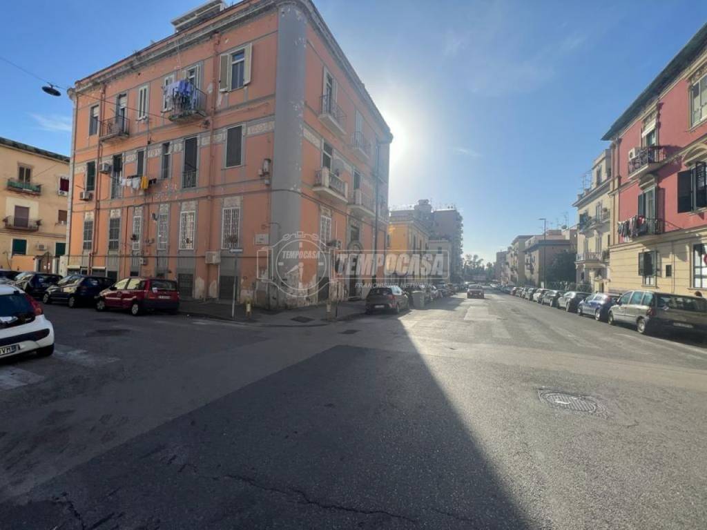 Appartamento a Napoli in Via Salvatore Ferrara - Foto 4