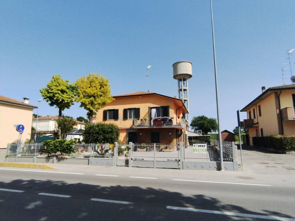 Villa a Lugo in Via Bastia, 14 - Foto 5