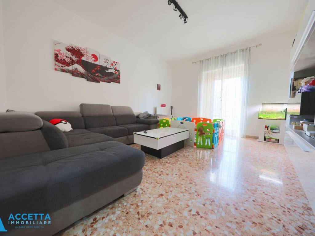 Appartamento a Taranto in Viale Magna Grecia , 451 - Foto 4