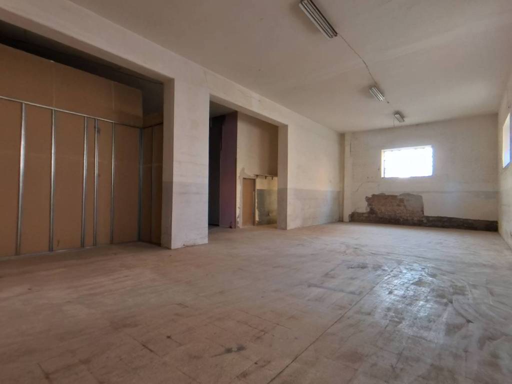 Loft / open space a Aprilia in Via Marconi, 98-100 - Foto 5