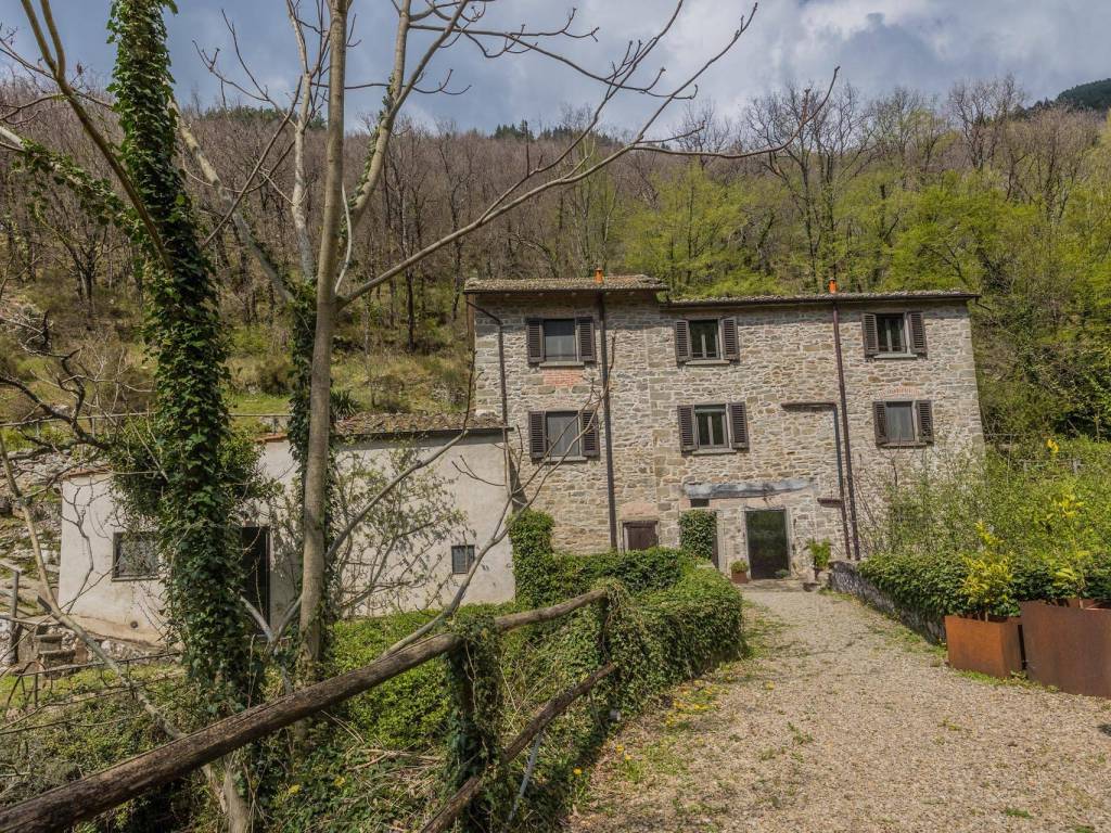 Rustico / casale a Loro ciuffenna in Località Trevane - Foto 2