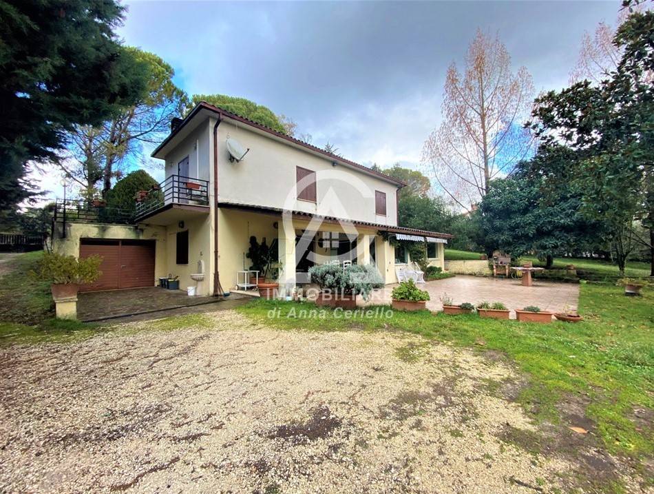 Villa a Tarano in Via Madonna della Noce - Foto 2