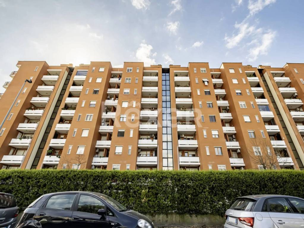 Appartamento a Roma in Via Luigi Tamburrano, 30 - Foto 1