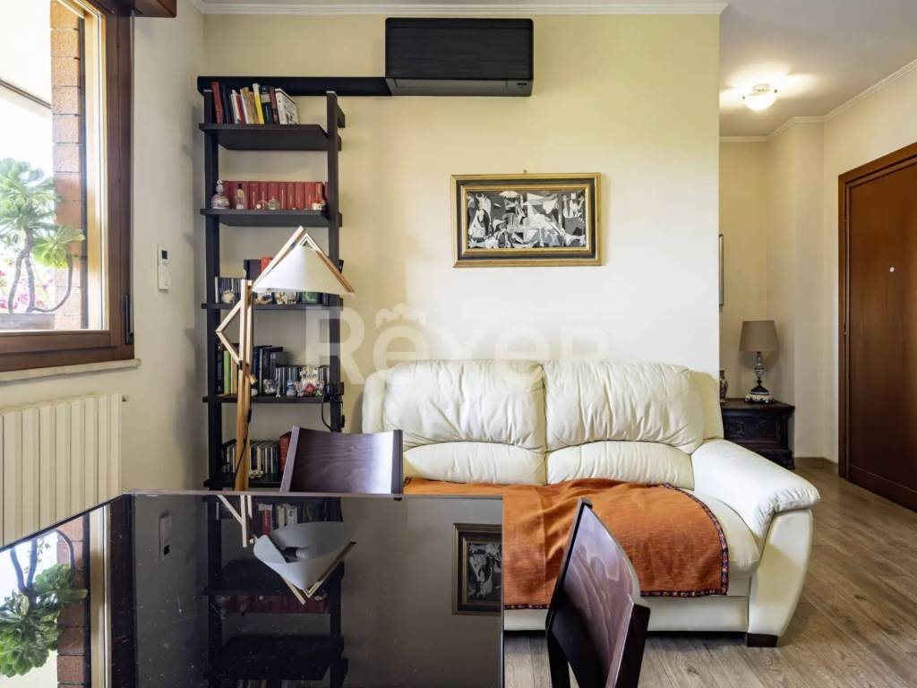 Appartamento a Roma in Via Luigi Tamburrano, 30 - Foto 3