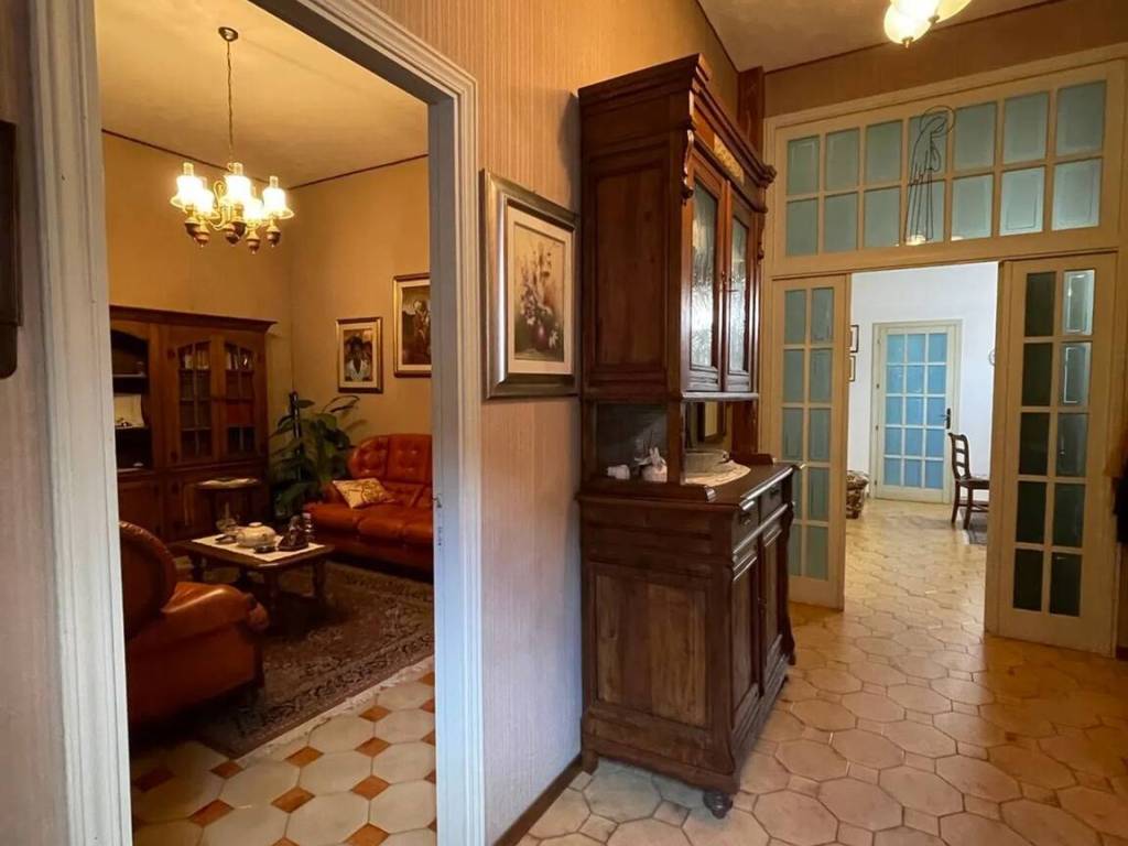 Villa a Macomer in Via Veneto, 19 - Foto 3