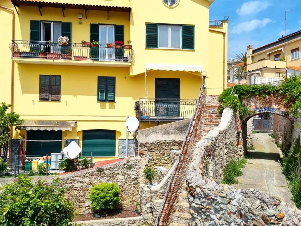 Appartamento a Spotorno in Via Antico Ospedale - Foto 5