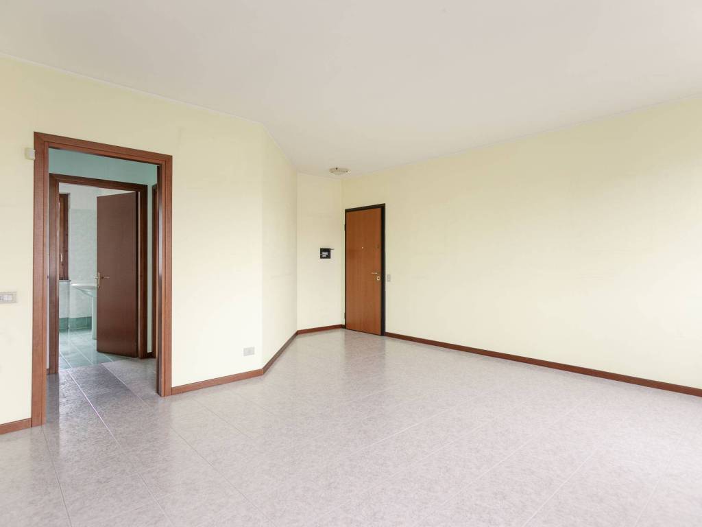 Appartamento a Trecate in via Pregagliana, 41 - Foto 3