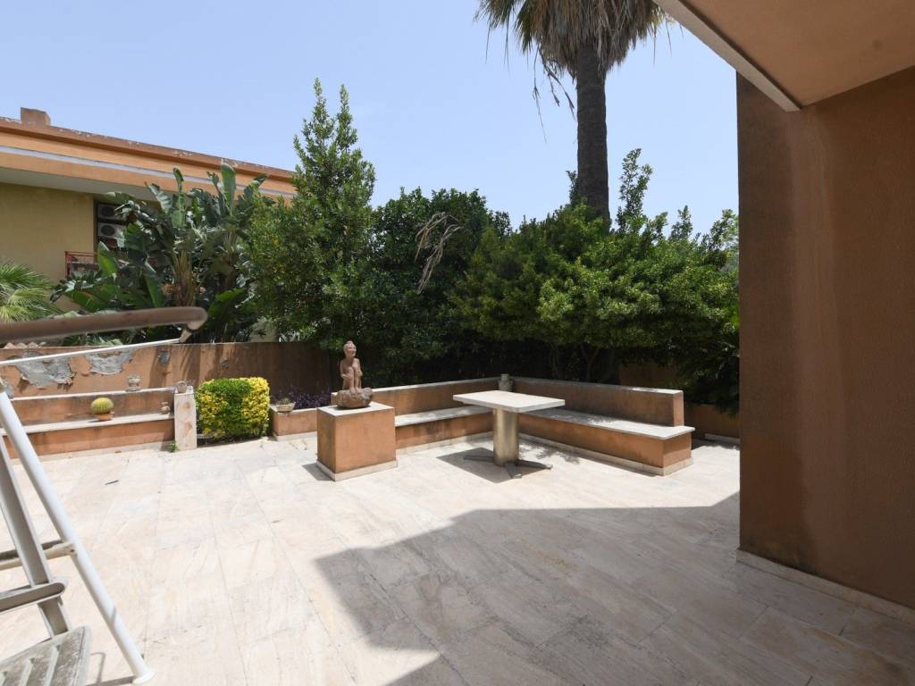 Villa a Cagliari in Via Parigi - Foto 2