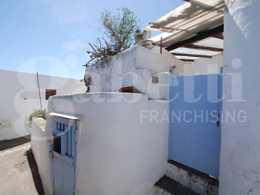 Casa indipendente a Lipari in Vico Salina, snc - Foto 1