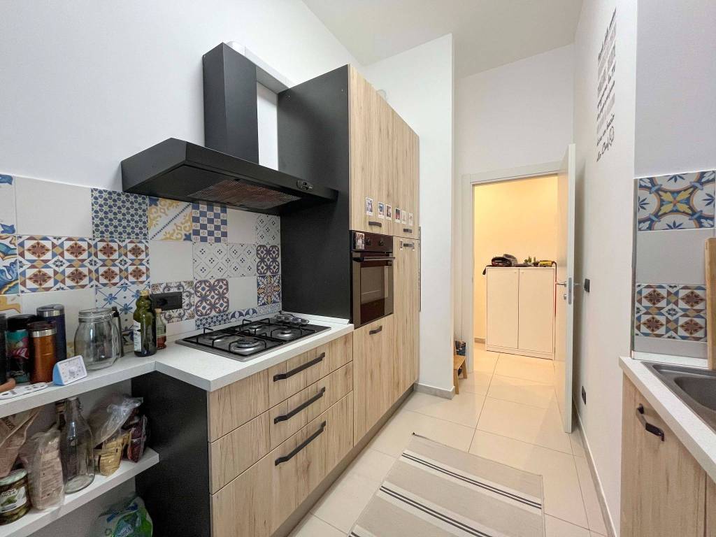 Appartamento a Savona in Piazza Aurelio Saffi, 4 - Foto 2
