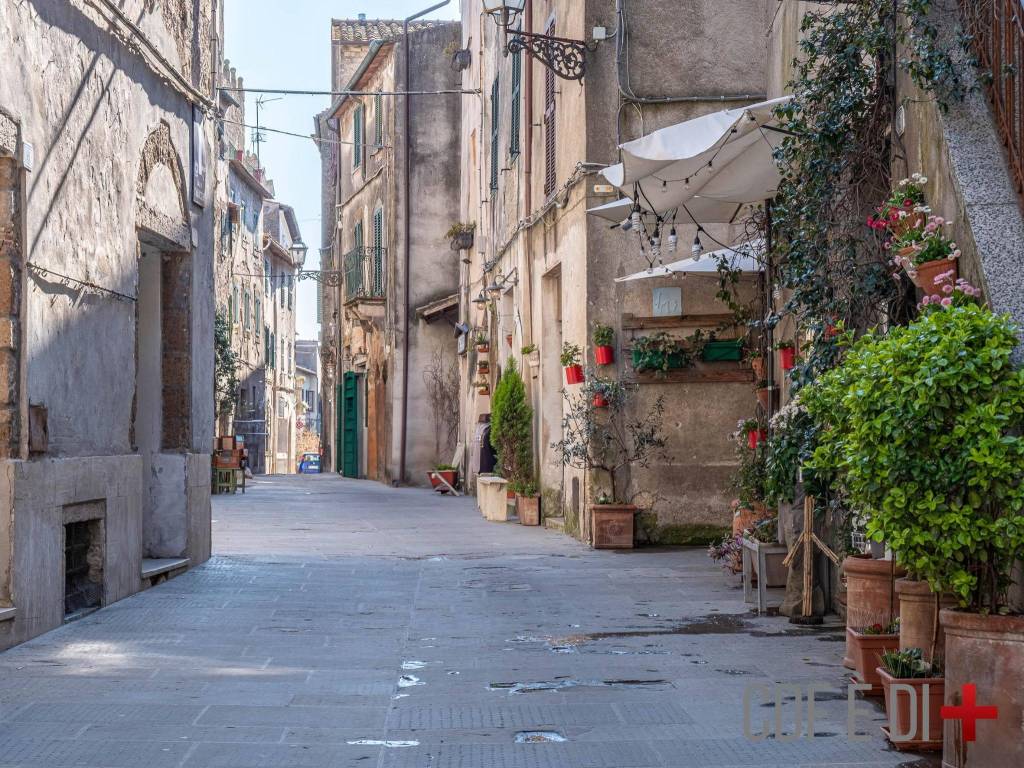 Appartamento a Pitigliano in Via Roma - Foto 3