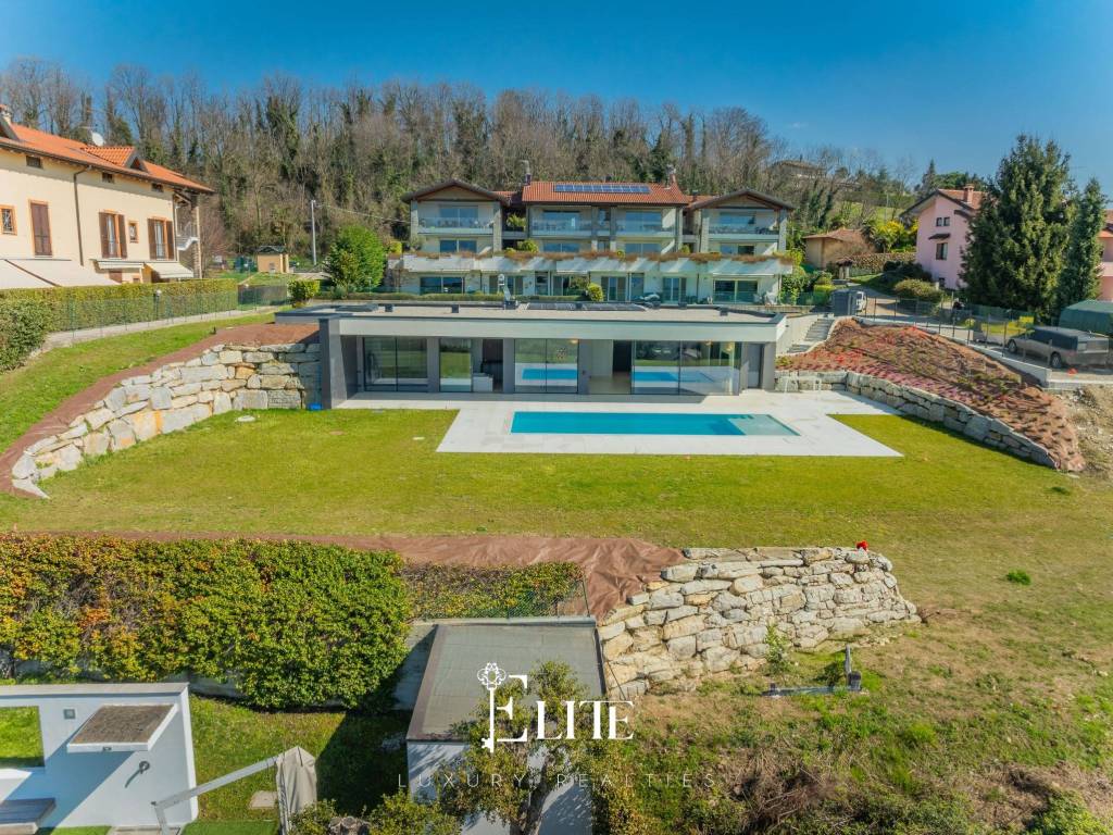 Villa a Besozzo in Via Trento, 42 - Foto 4