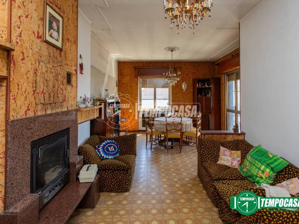 Casa indipendente a Bellinzago novarese in Via Camillo Benso Conte di Cavour 6 - Foto 4