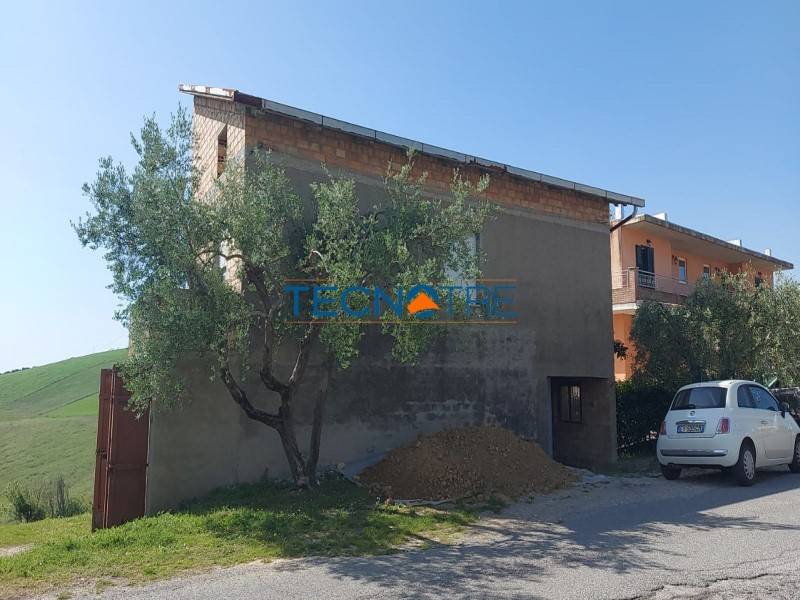 Immobile a Bellante in Strada Provinciale per Campli, 34 - Foto 5