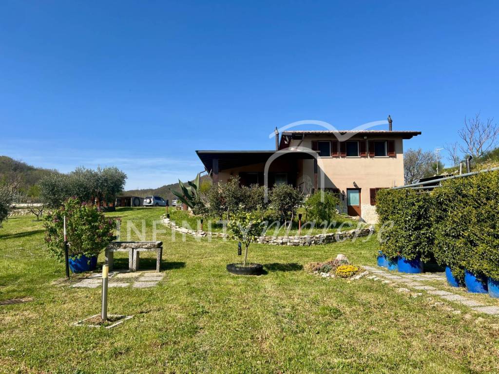 Villa a Arcevia in Via Brunamonti - Foto 5