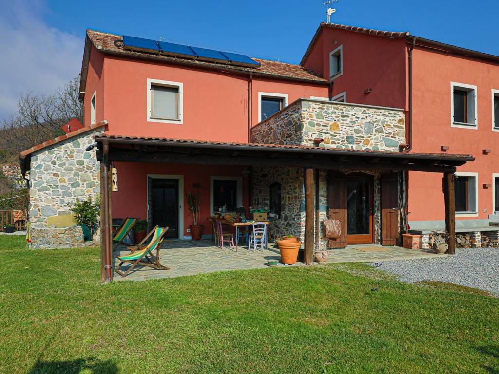 Villa a Albisola superiore in Via della Pace, 70 - Foto 2