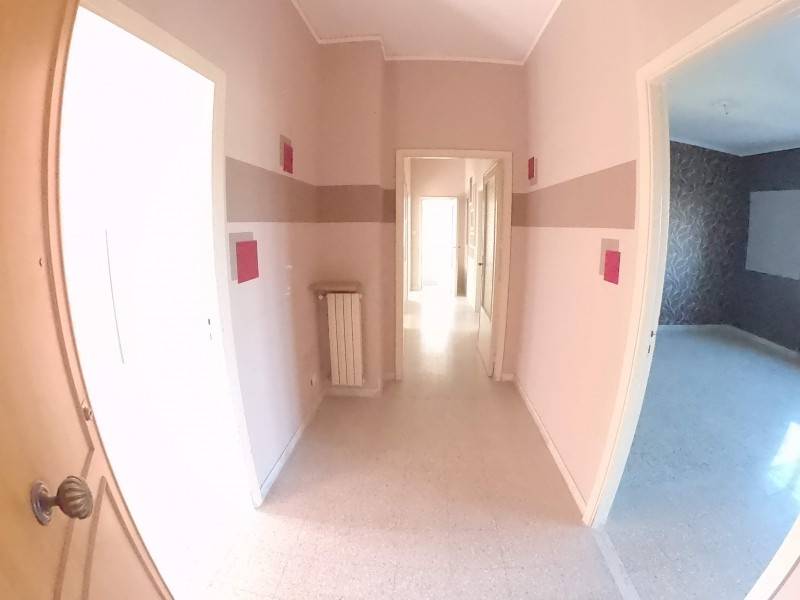 Appartamento a Cosenza in Via Fratelli Cervi, 19 - Foto 3