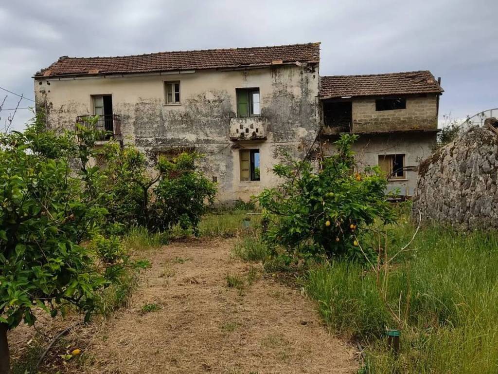 Villa a Fondi in Via Rene S.N.C. - Foto 2