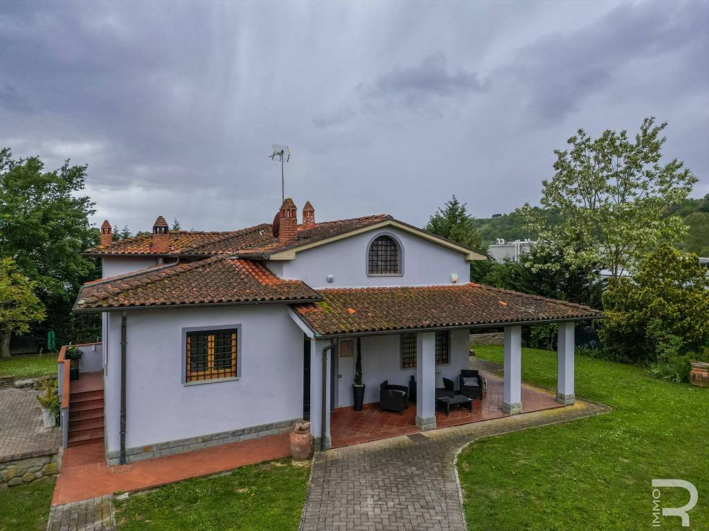 Villa a Terranuova bracciolini in Via della Penna - Foto 3
