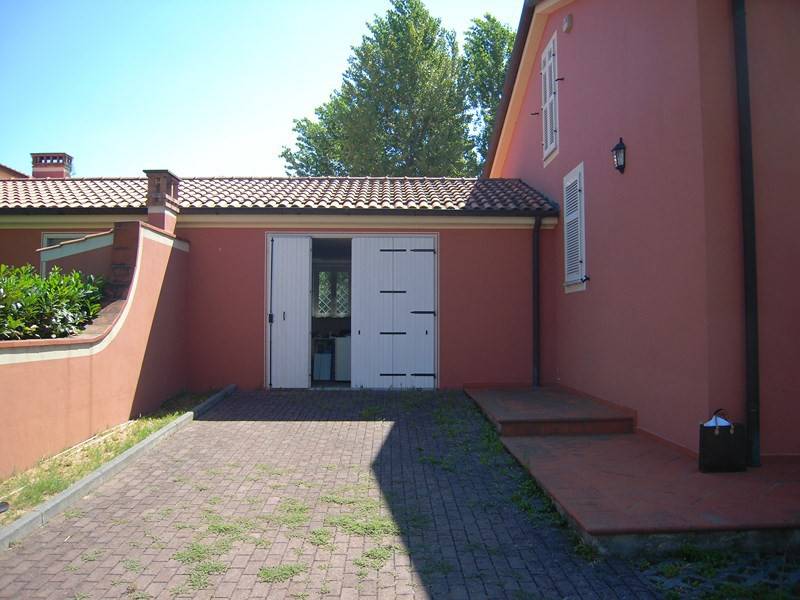 Villa a Sarzana in Viale 25 Aprile, 13 - Foto 3