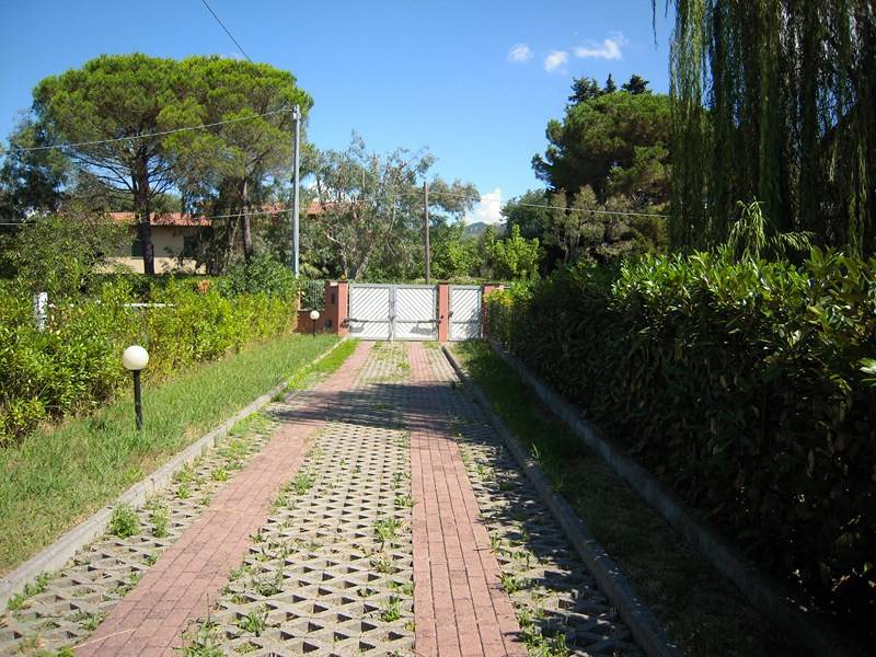Villa a Sarzana in Viale 25 Aprile, 13 - Foto 5
